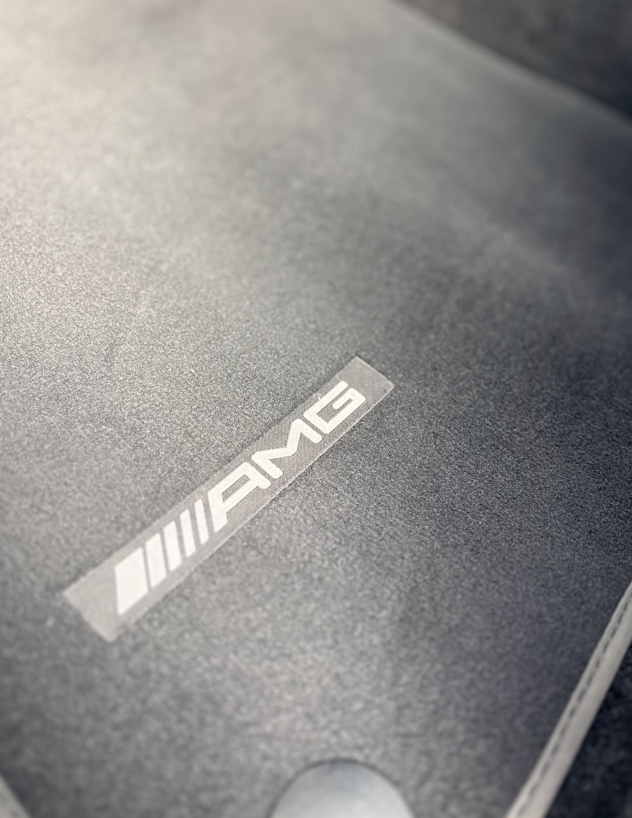 Tapis AMG nettoyé de la Mercedes Classe A